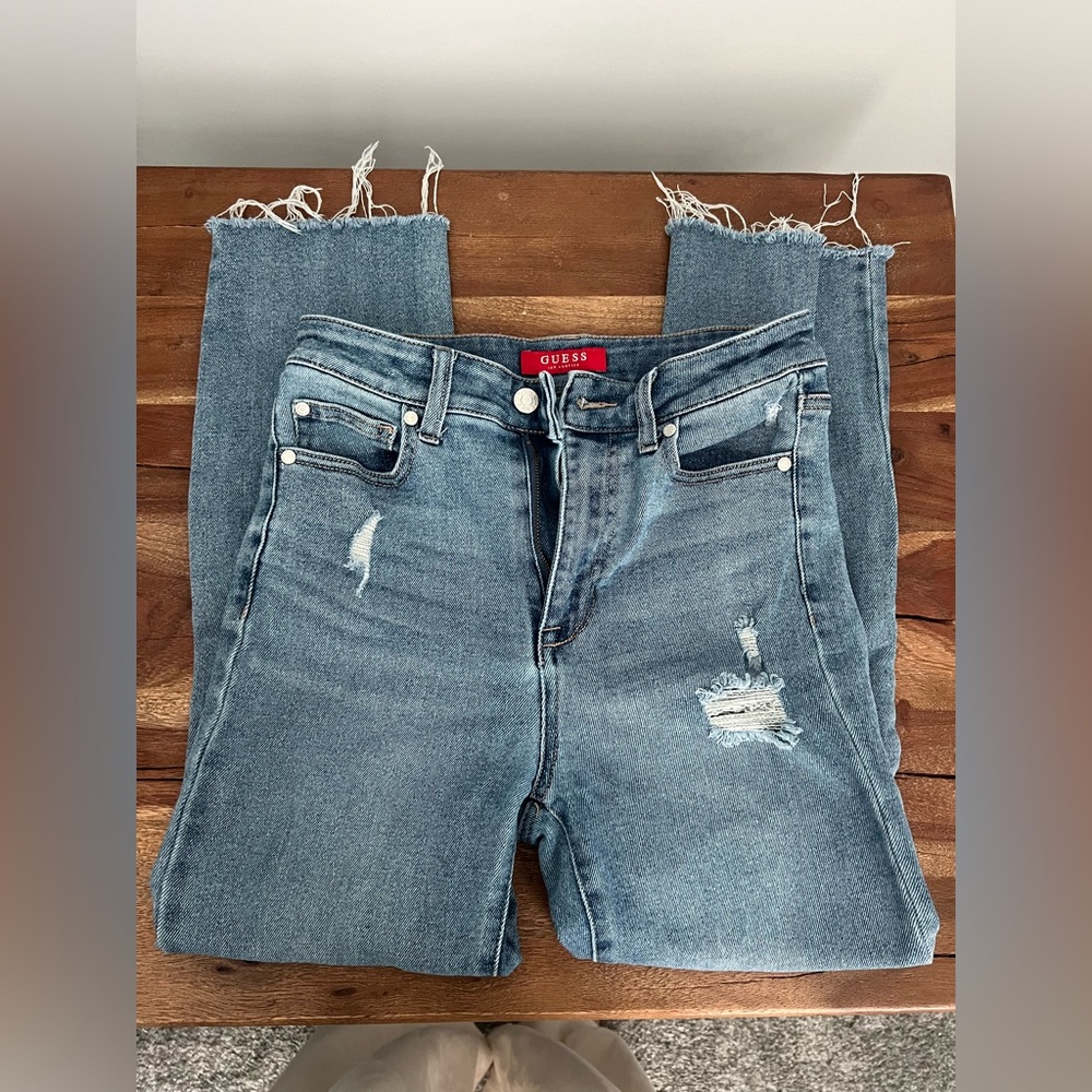 GUESS Women's Straight Leg Blue Jeans